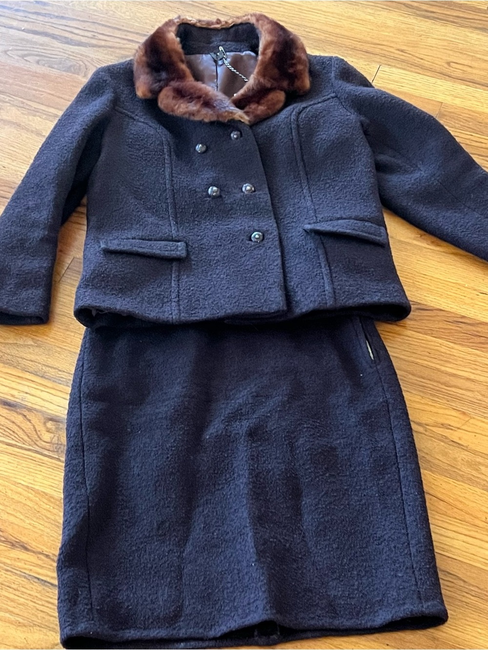 Vintage Brown Wool Blend Skirt Set with Fur Collar
